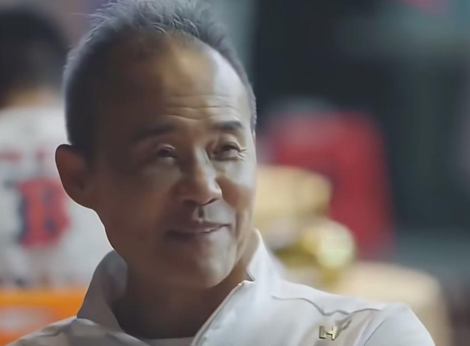 61岁王石，31岁娇妻，这婚姻真能白头偕老？
当初王石60岁牵手30岁田朴珺，全