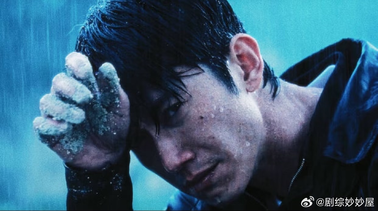 吴慷仁别演了我害怕吴慷仁新剧也是眼泪向上擦的狠人 吴慷仁在《危险关系》里的罗梁，