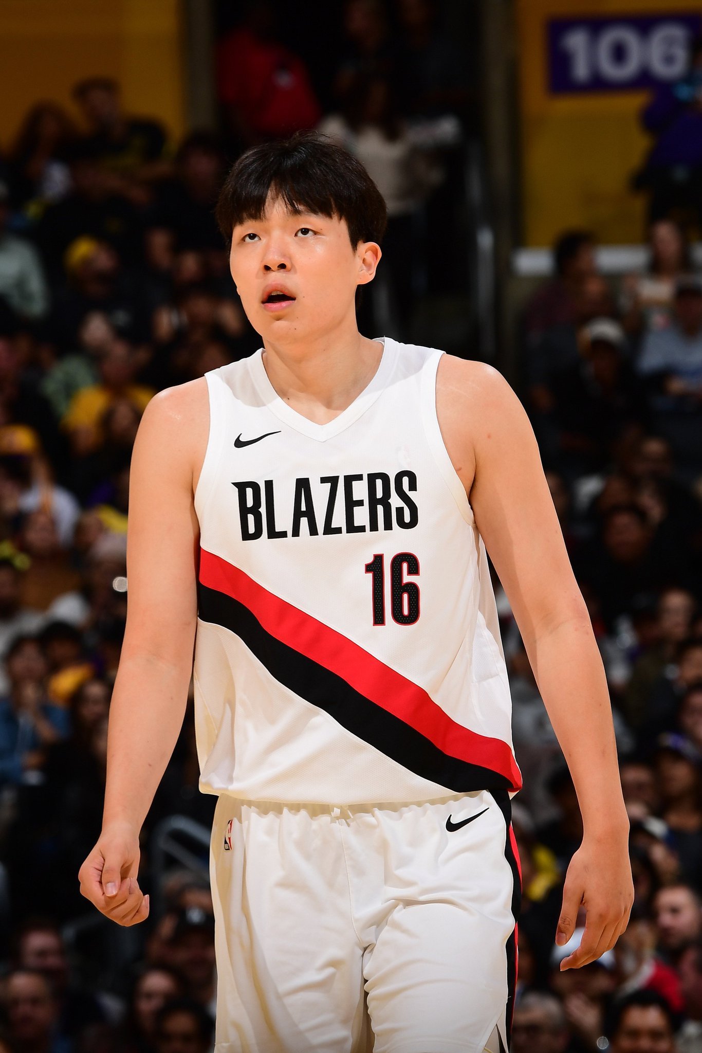 给几分？杨瀚森在G联赛的首秀……——首发出战29分钟——11投4中，三分球2中0