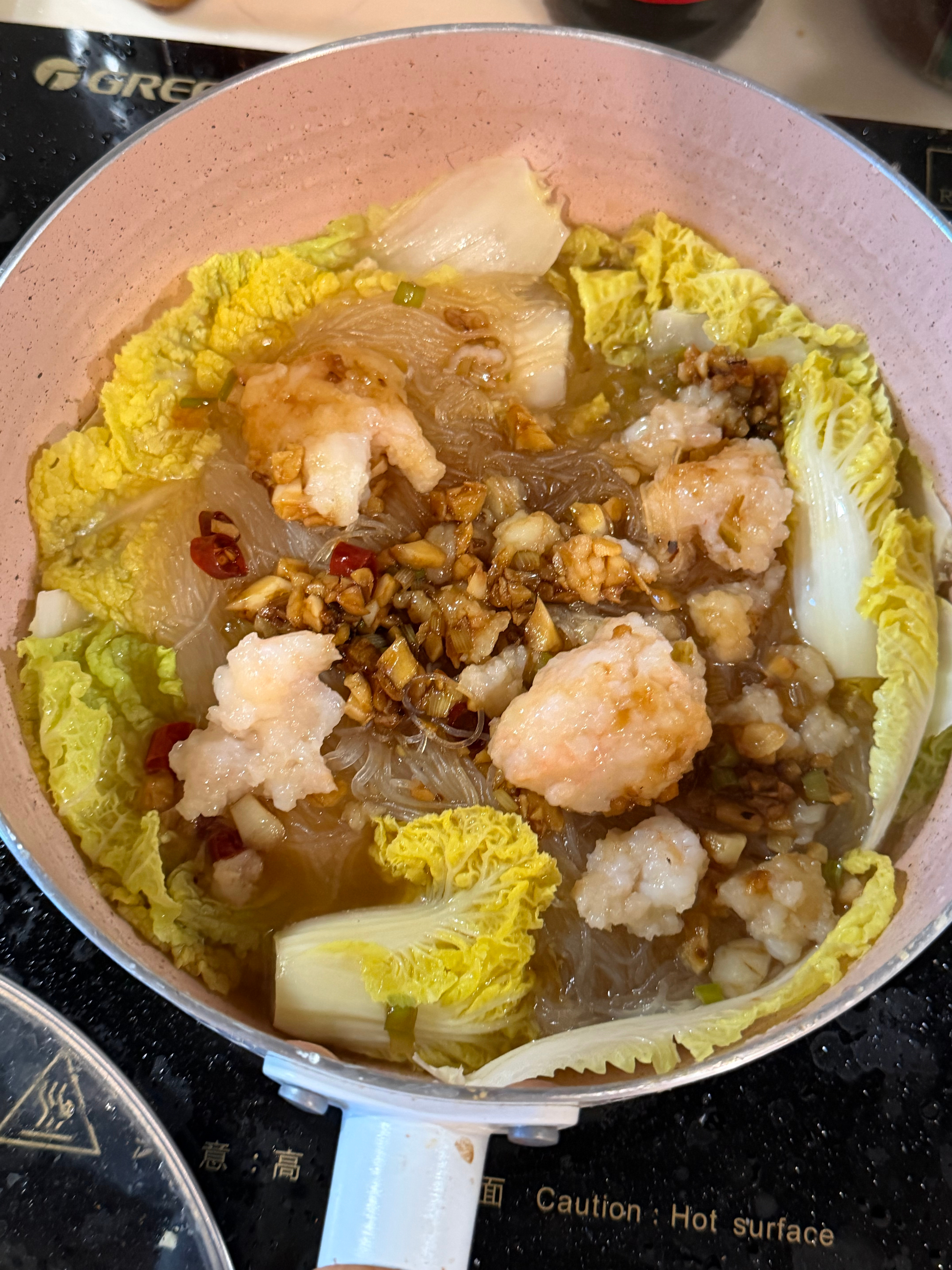 今晚吃炒面 蒜蓉粉丝虾滑煲  专栏 · 饼的厨房（厨神预备役）