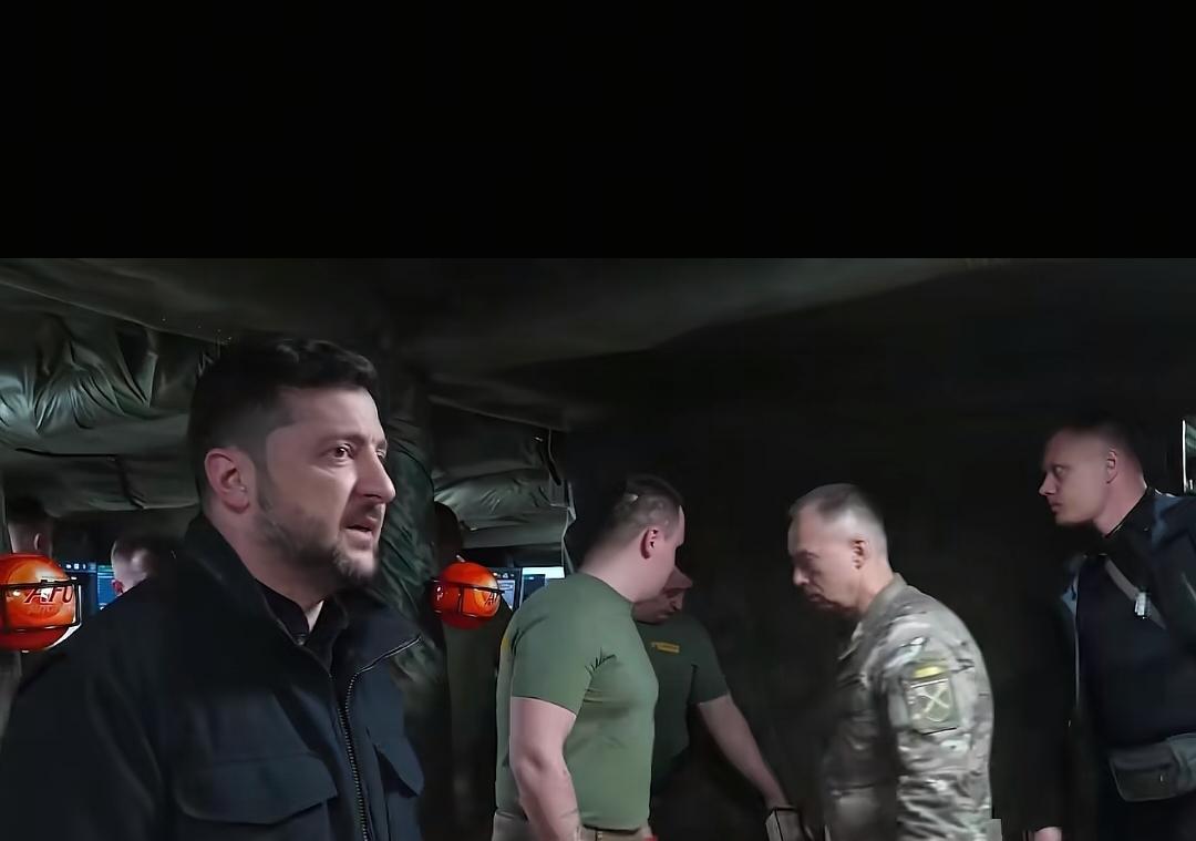 13杖"伊斯坎德尔K"巡航导弹，划破夜空，带着500公斤的重型弹头，向着乌克兰的