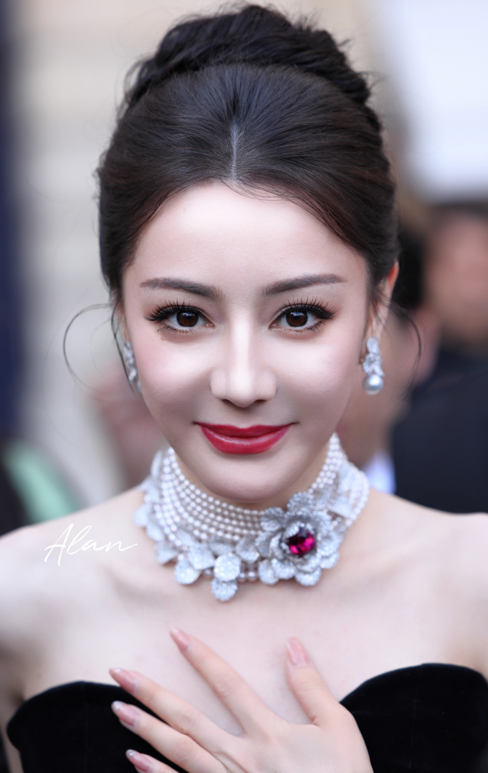 迪丽热巴好震撼的一张 ​​​