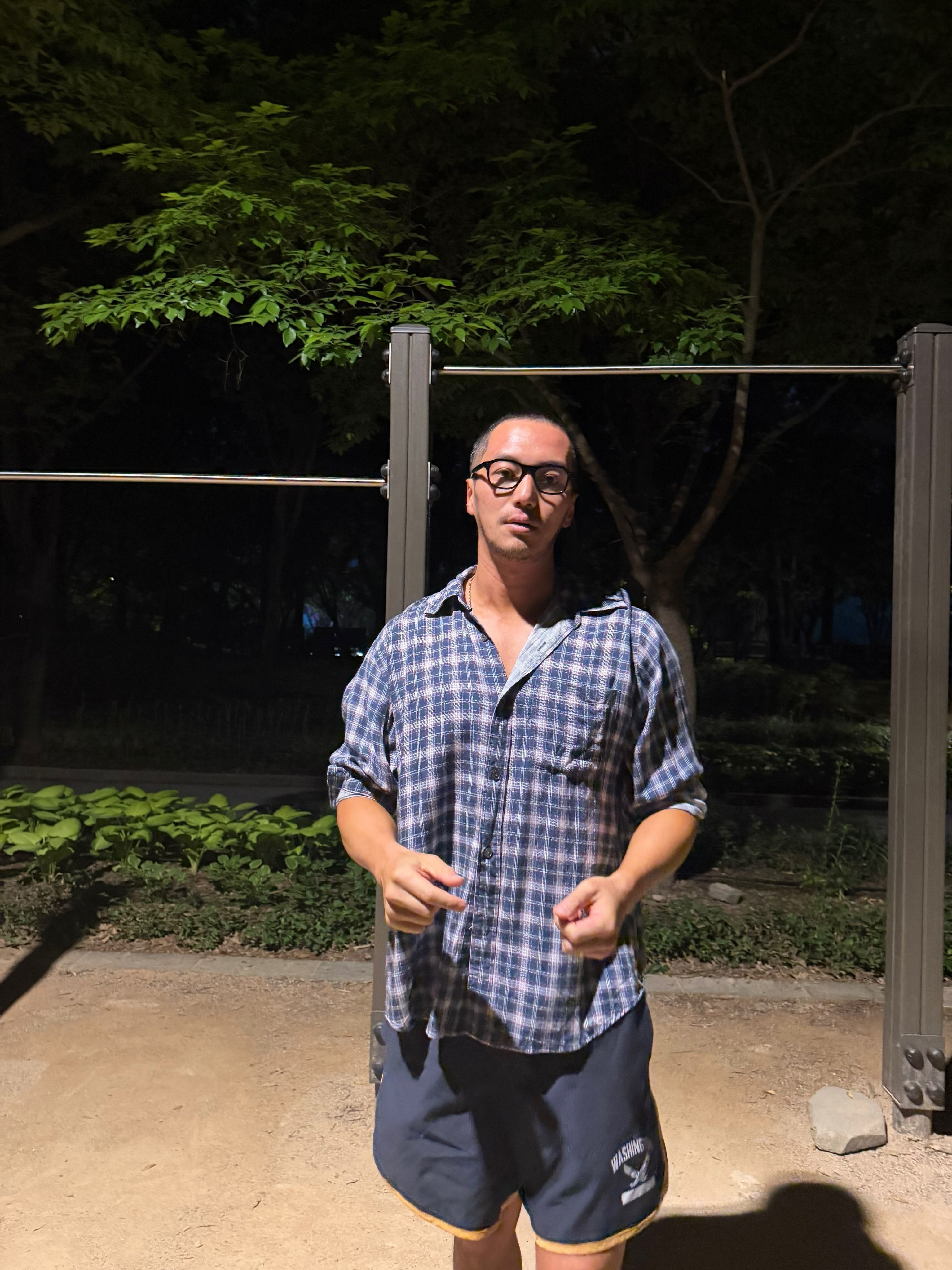 美英夫看上去很可口 