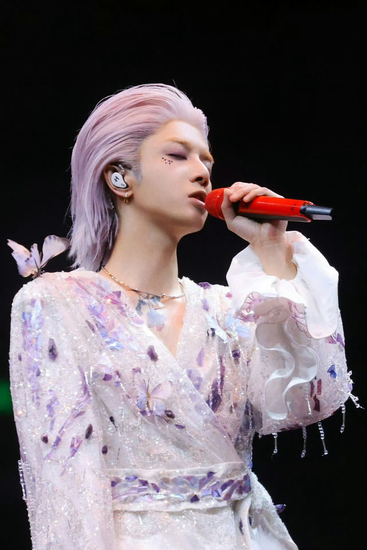华晨宇08042回到了梦开始的地方当华晨宇带着四面台回到长沙唱区，记忆瞬间被拉回