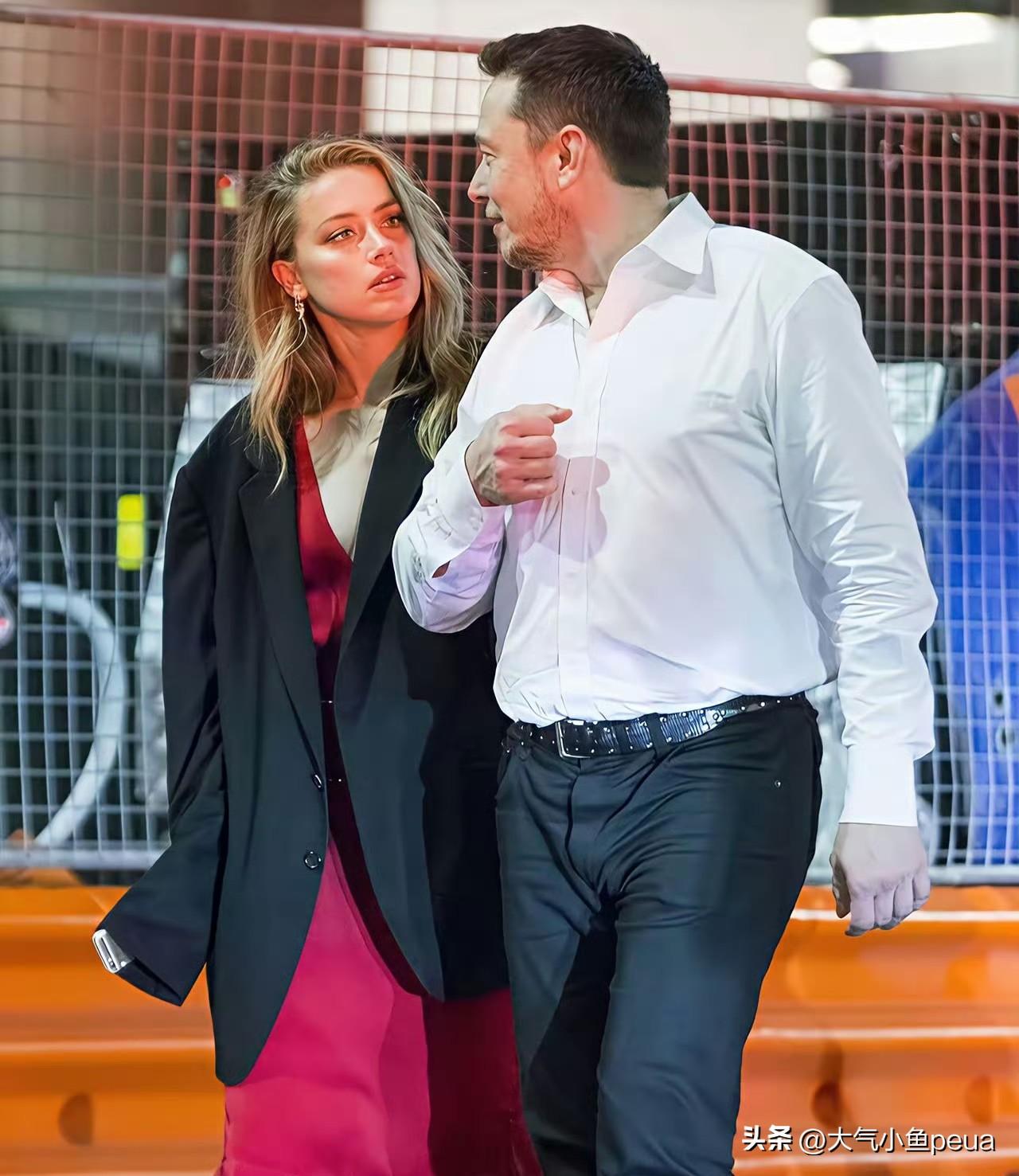 艾梅柏·希尔德杰克船长的前妻。
跟前首富马斯克这三人简直是“北美意难平”Plus