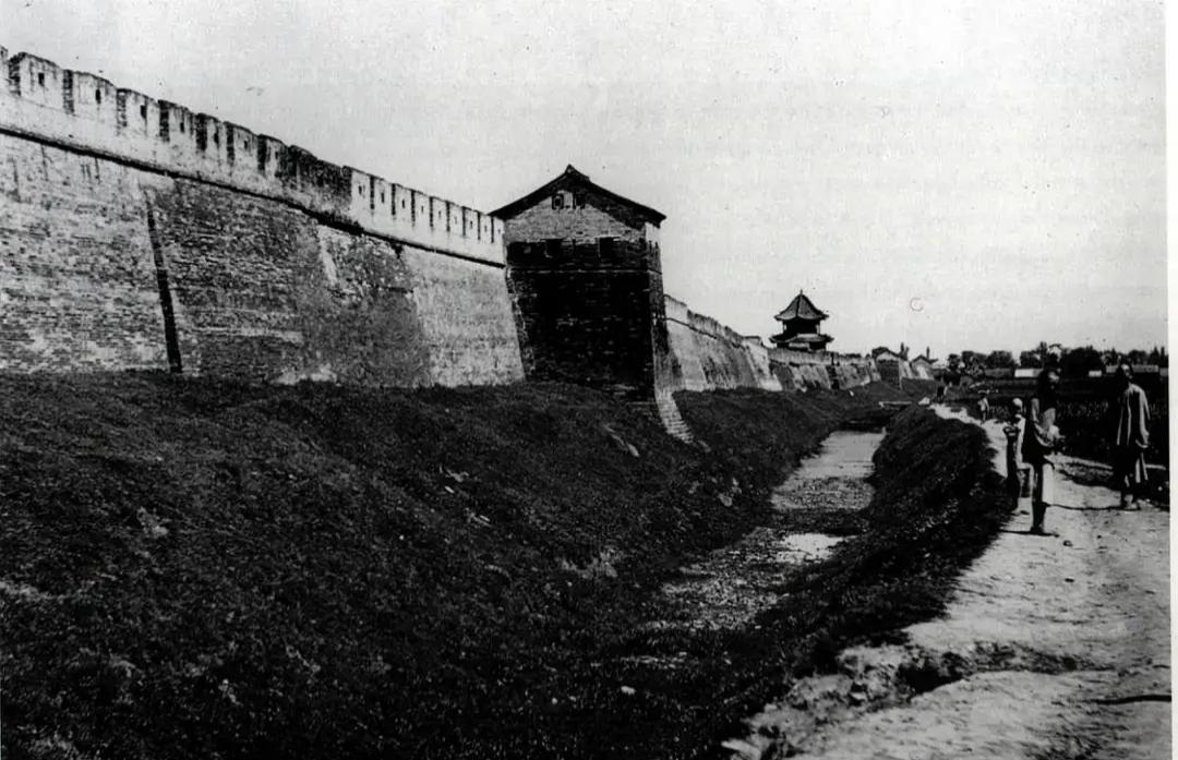 意大利神父南怀谦1904-1914年在陕西省汉中地区拍摄的照片，记录了汉中当地的