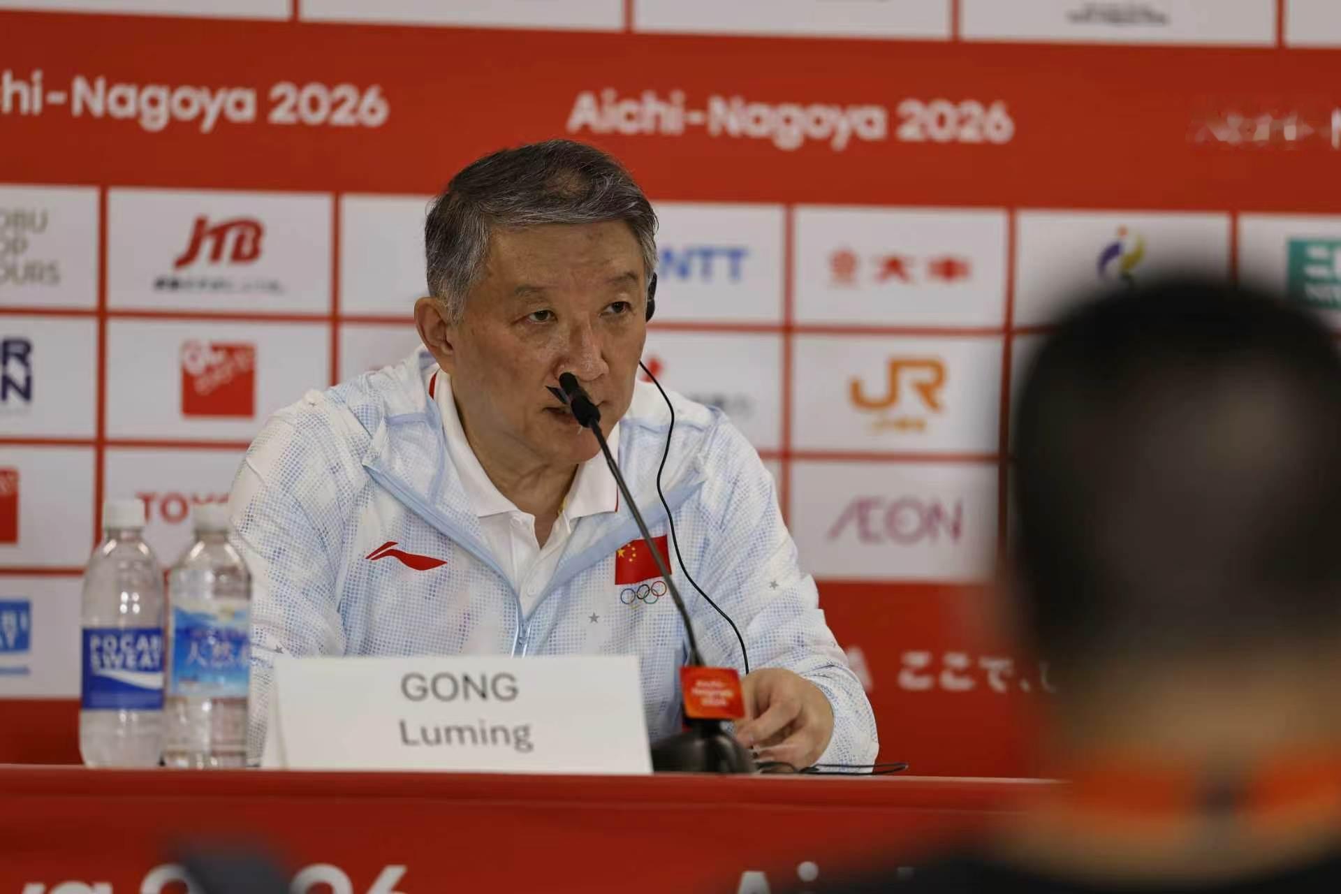有什么样的人，打什么样的篮球，这个理由看似说的过去，实际上非常勉强。我给大家说说