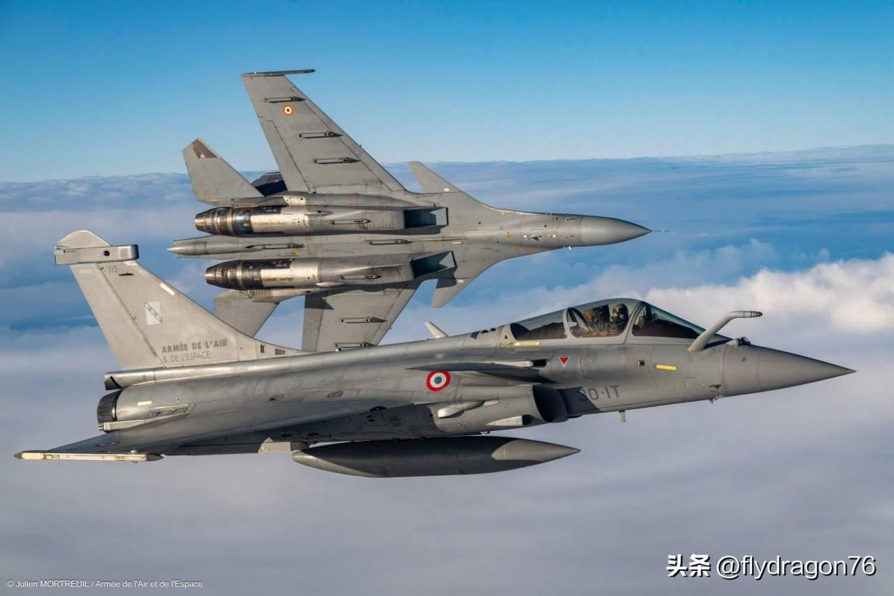 更多图片来自近期在法国举行的法印联合军演“加鲁达25”。