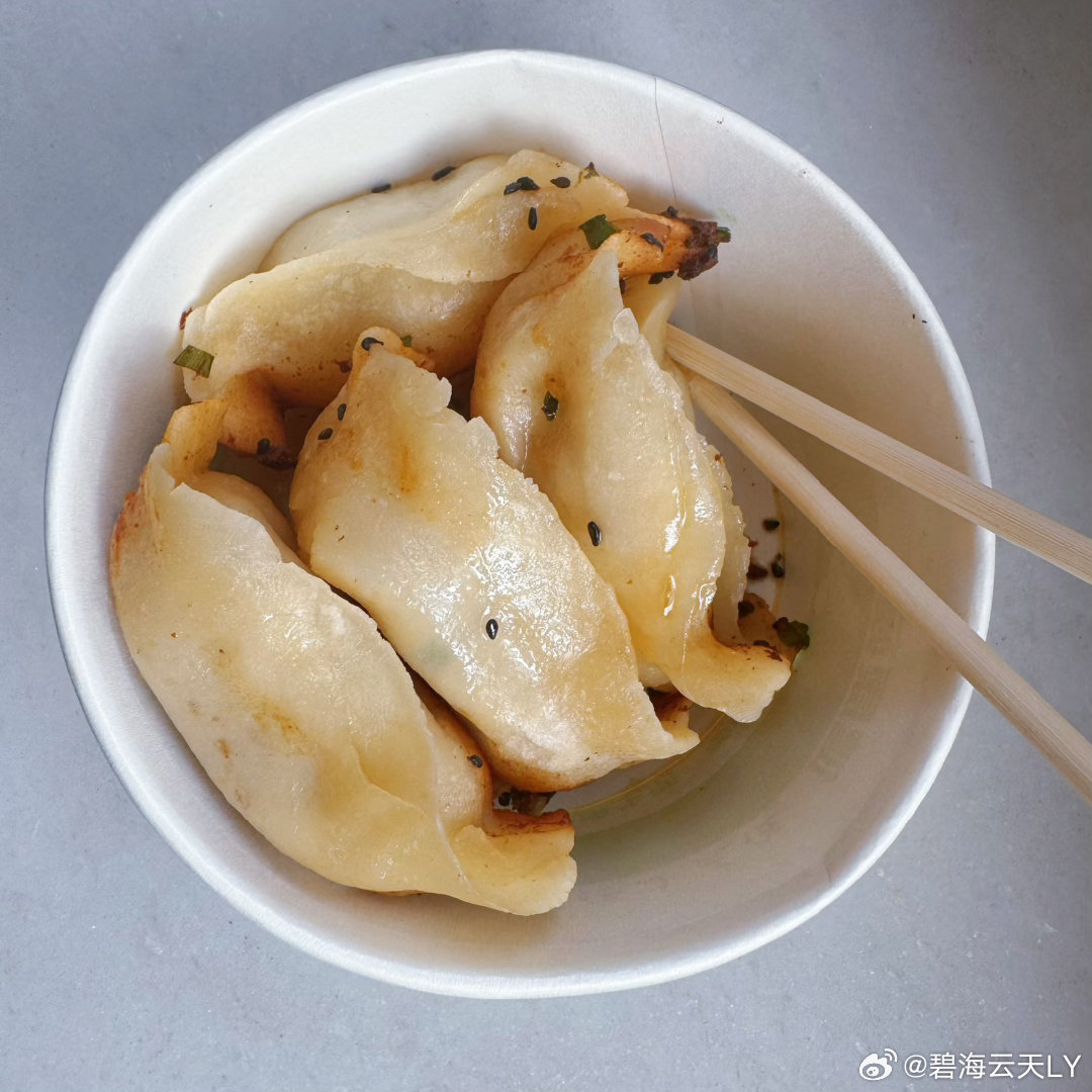 早饭吃起来～～早饭