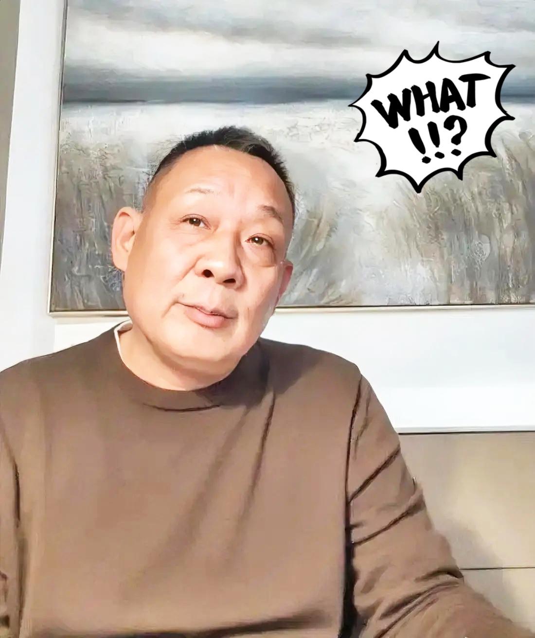 有没有发现，
于东来越来越不一样了，
不是越做越弱，而是在商界里显得
格外“异类