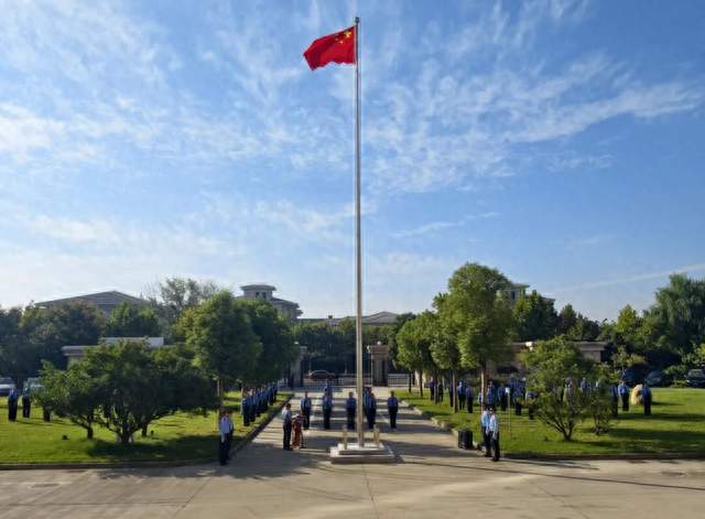 开检动态 | 开封市人民检察院举行升国旗仪式