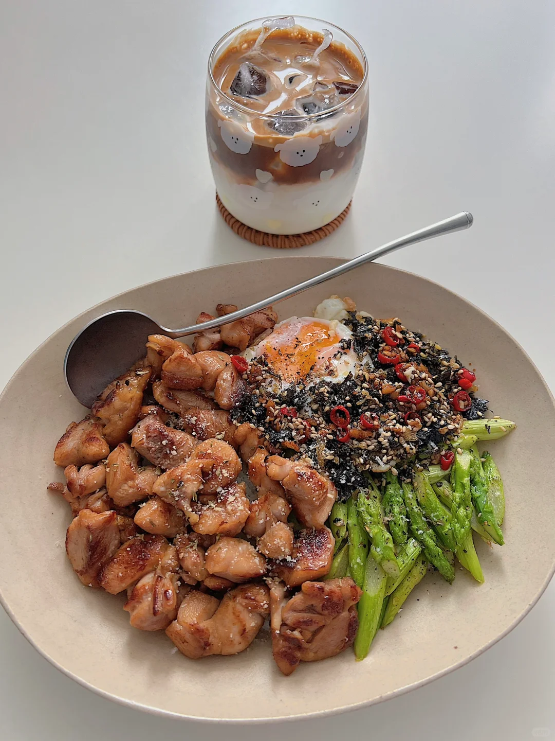 普通人的减脂餐-鸡肉芦笋海苔盖饭🍱