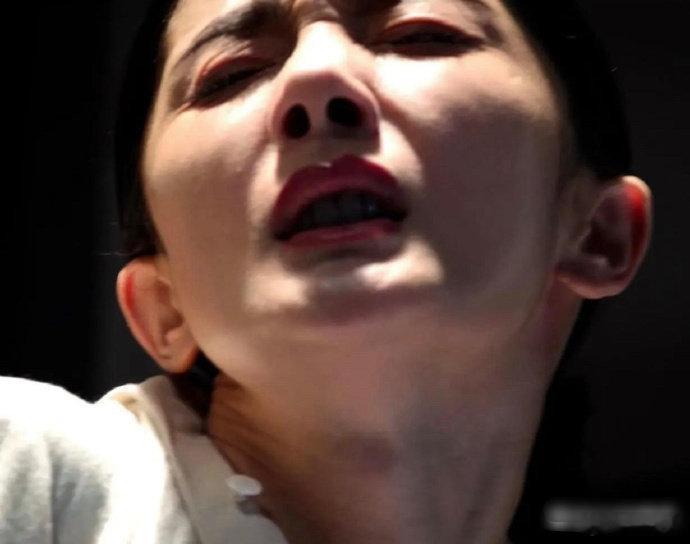 请问一下杨幂这是在拍什么戏？ ​​​