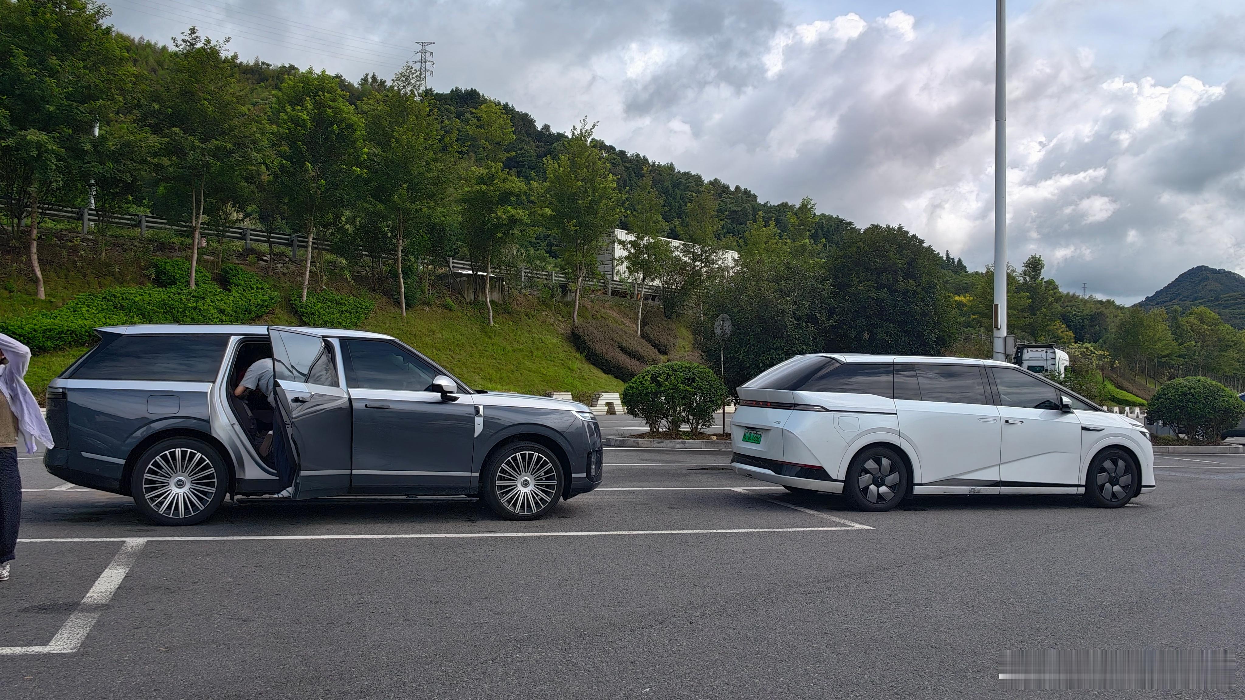 小鹏GX这个智驾绝了！小鹏汽车[超话]小鹏汽车  ​​​