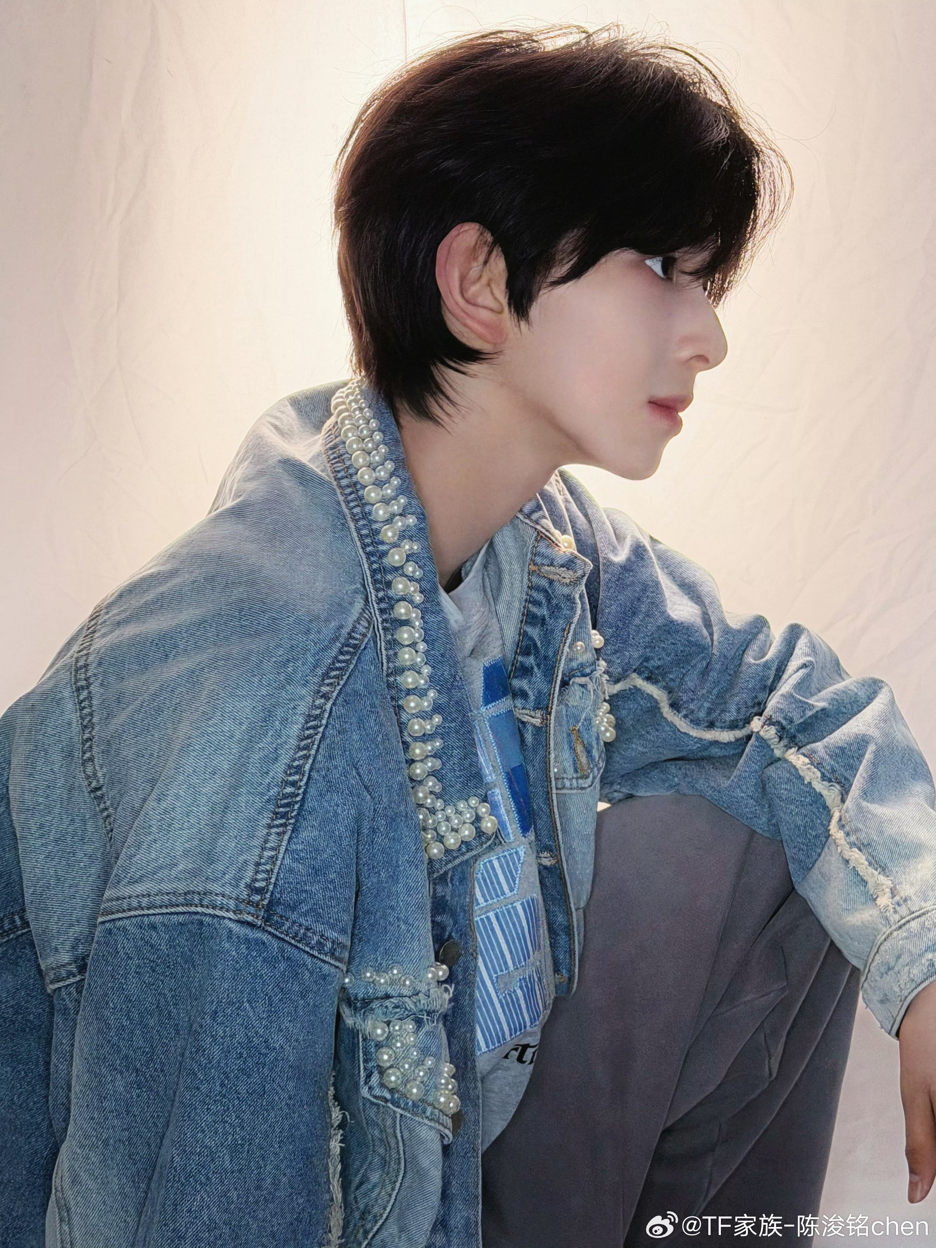 陈浚铭 拍戏在慢慢进步陈浚铭营业跟粉丝分享拍戏日常: “哈哈哈哈哈，大家好啊，我