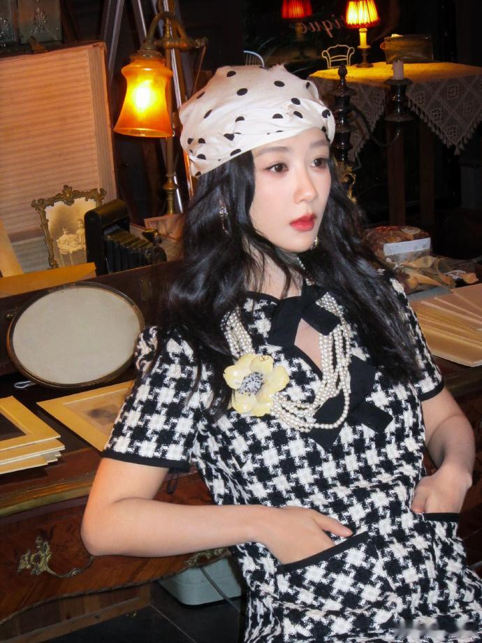 #工作室发的杨紫生日碎片##杨紫成功解锁相机里的生日碎片# 品味工作室的生日碎片