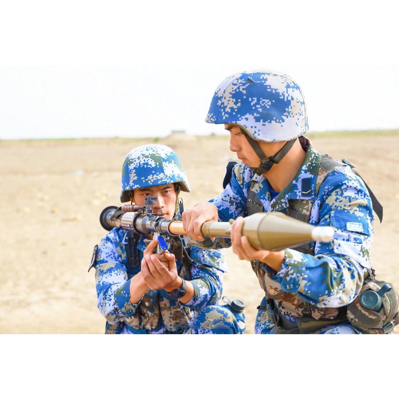 每天早上第一个赞给守护我们的中国军人！早安！