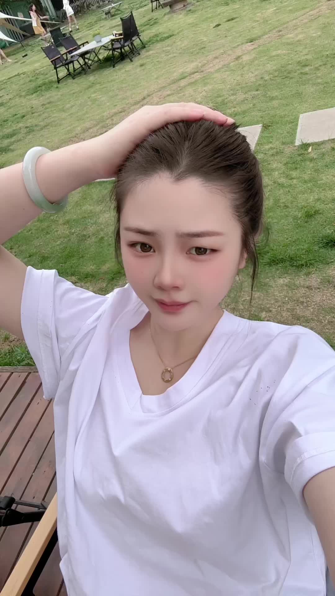 晚风很温柔 做个快乐的女孩