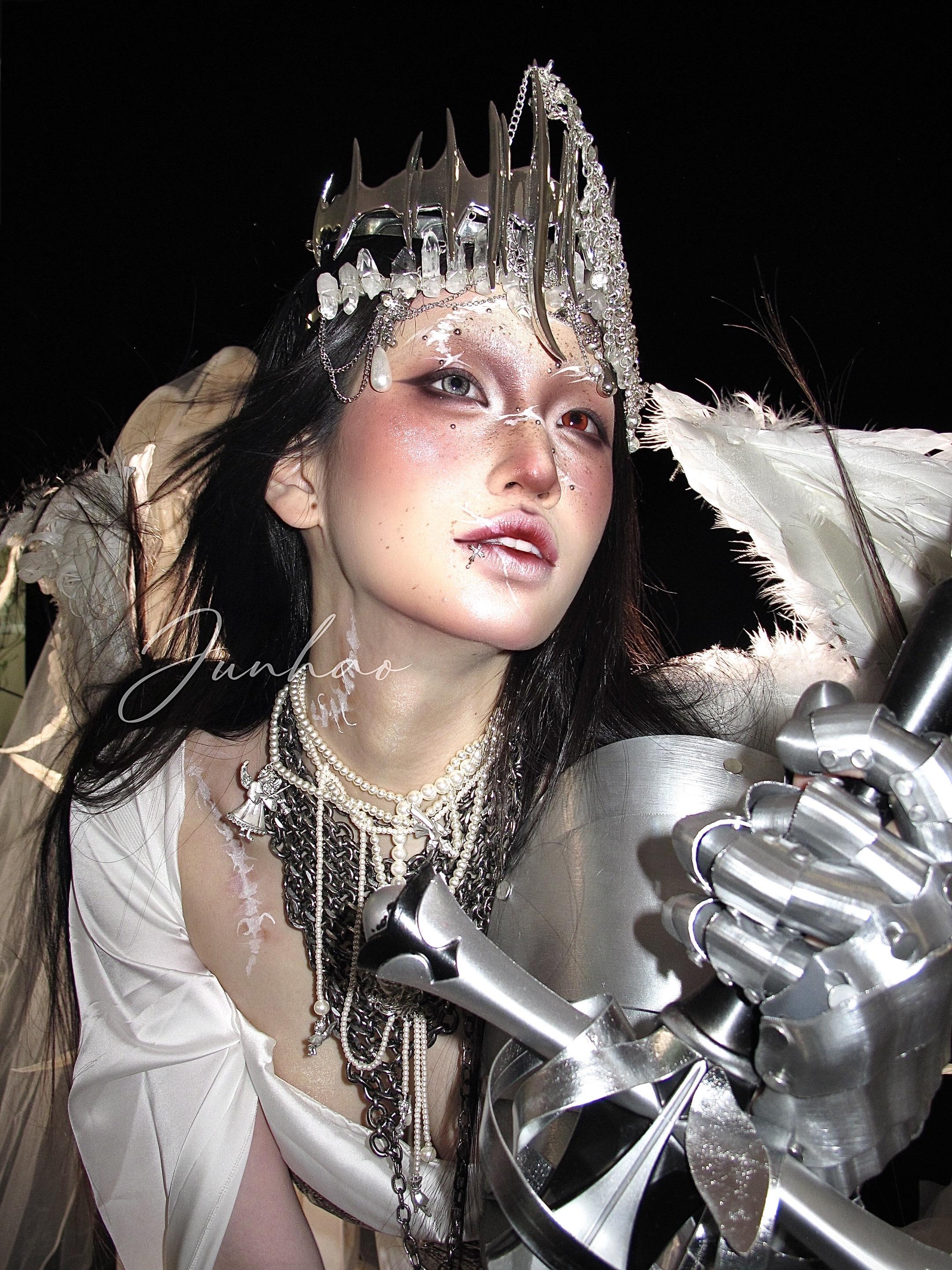 荆脊之冠。“献出你的剑与王冠🩸”