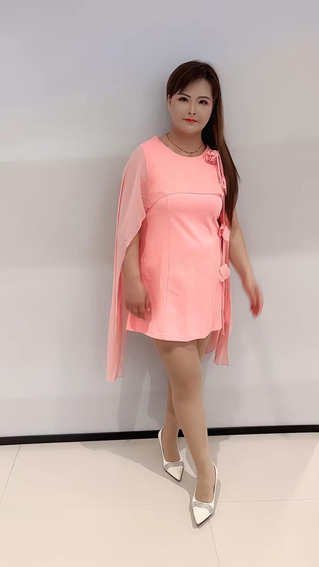 女人的自信穿搭 体重自由穿搭 小女人风格