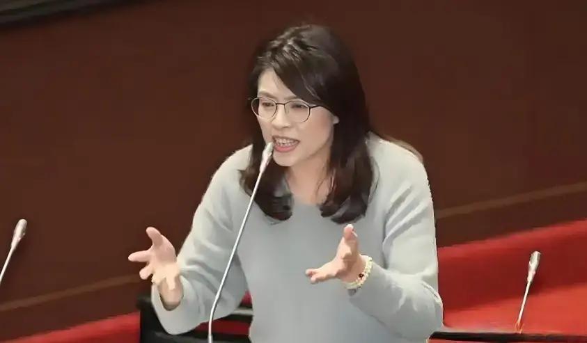 台湾艺人喊话：各省都有春晚，凭啥两岸不能搞个专属的？


“春节是中国人团圆的节
