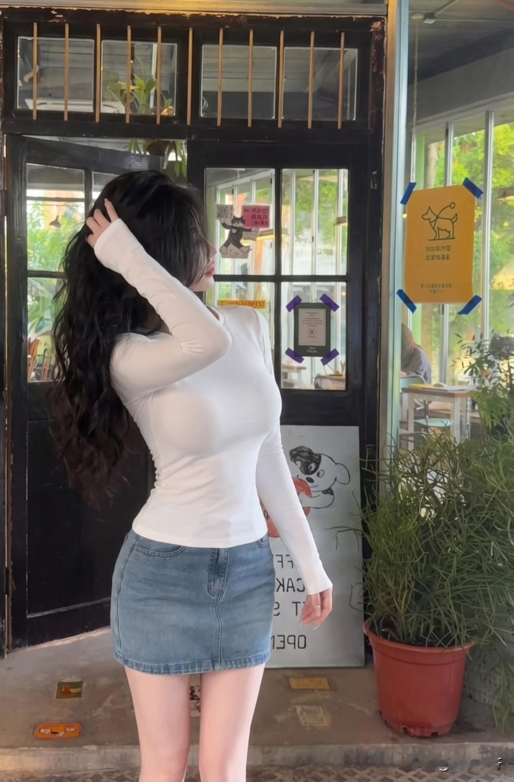心中的白月光女生如何穿搭看起来时尚更有品味呢 分享我的生活碎片