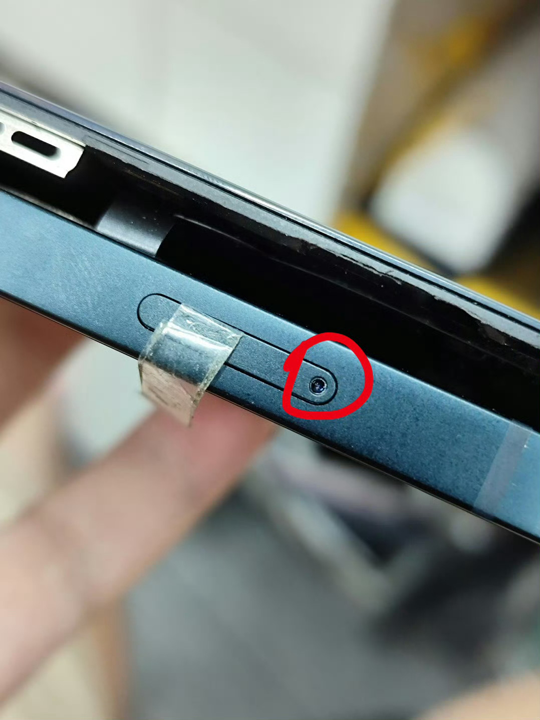 警惕针孔摄像头！ ​​​