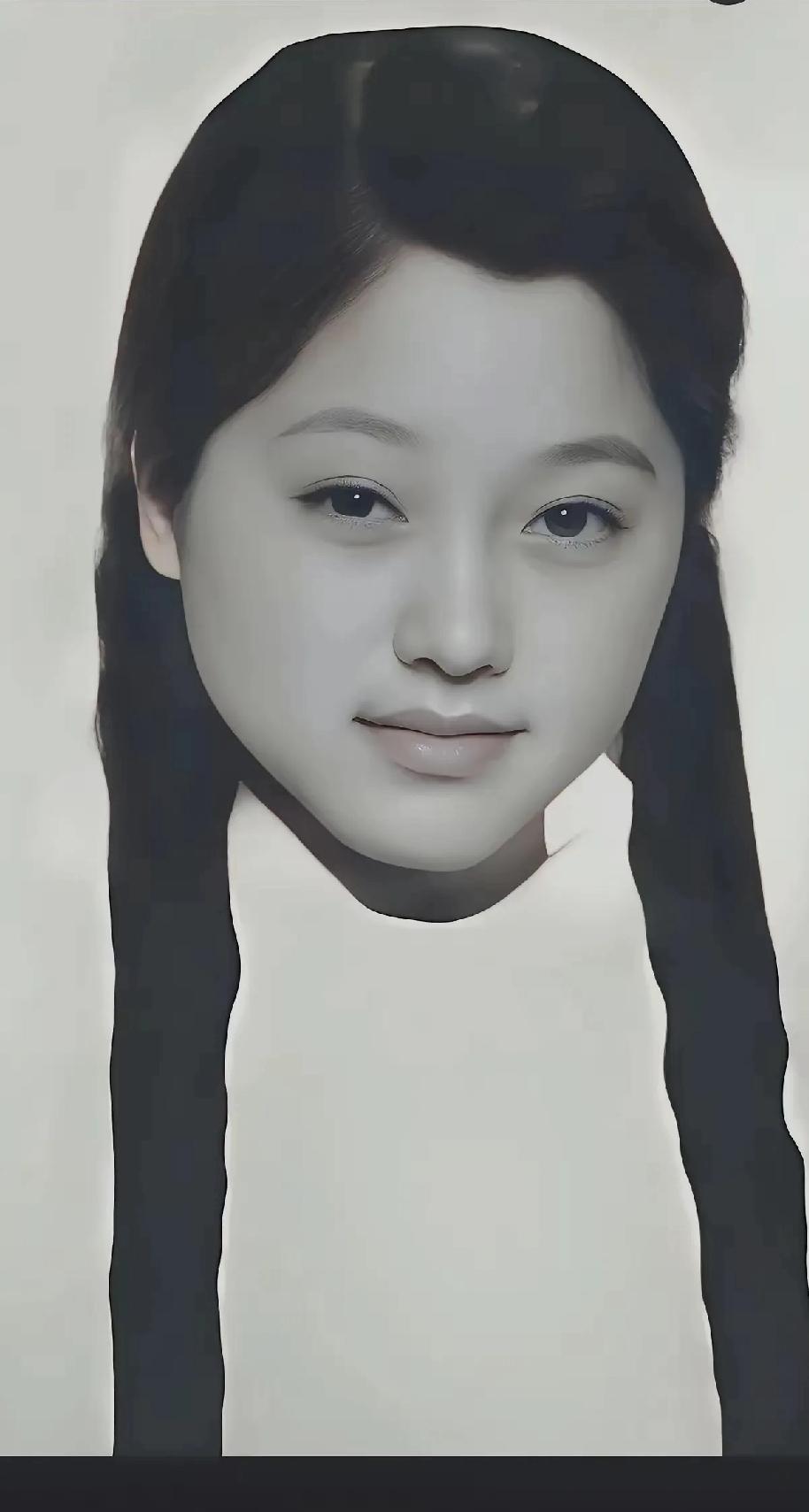 1969年，“两弹一星”元勋钱三强在农村。一天，他田边干活时，看到一个中年女人弯