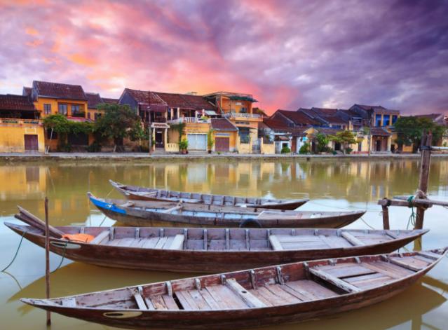 越南满世界求油，为什么没人愿意帮它

越南油荒爆发后，政府从上到下四处求援，结果