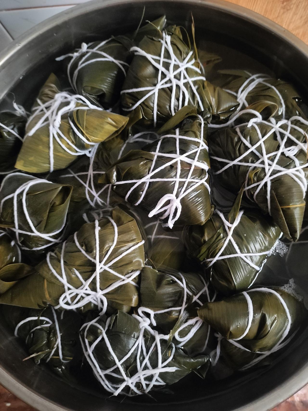 这是我一大早6点半到9点半之间的成果。
今天是端午节，首先祝大家端午快乐！ 
因