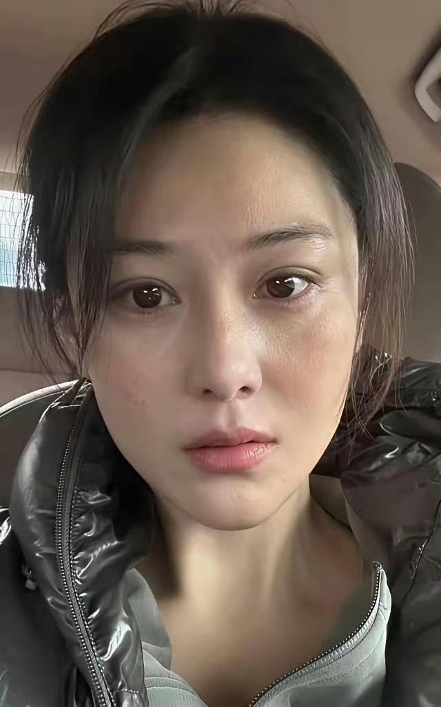 张馨予这素颜，没美颜没滤镜就长这样，太美了 ​