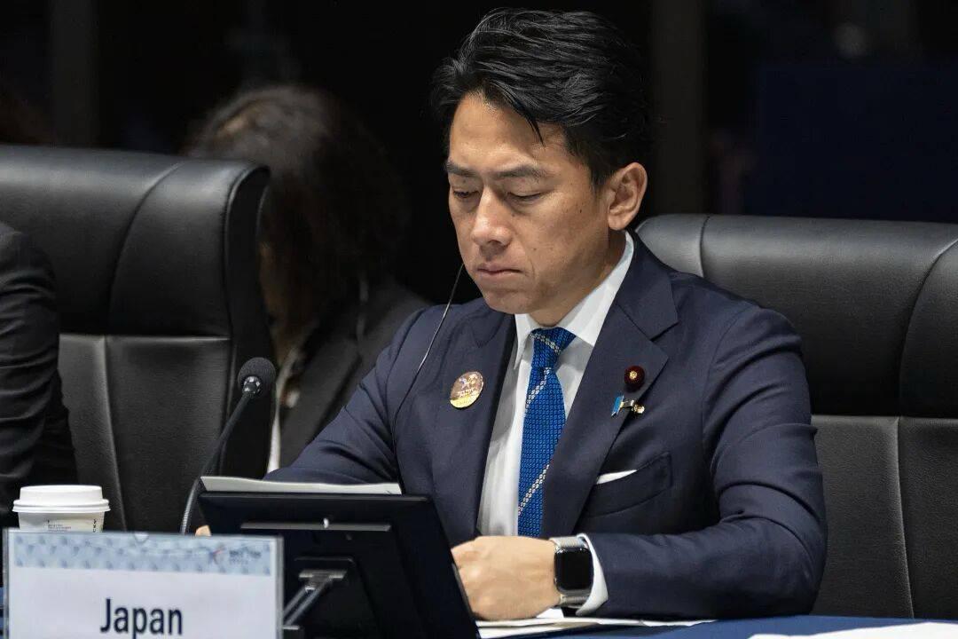 总裁之争

         日本自民党新总裁的选举将于2025年10月4日举行