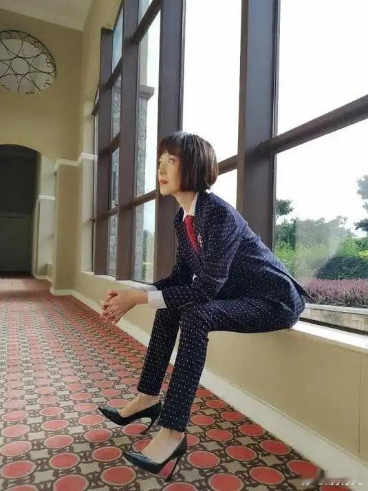 读书才是普通人最好的出路 鲁豫让我在采访里吃到了细糠 不读书，眼前只有生活琐碎；