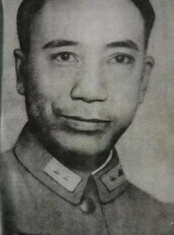 1927年，湘军将领唐生智联合桂系将领组成“护党救国军”，下属的第四军控制了长沙