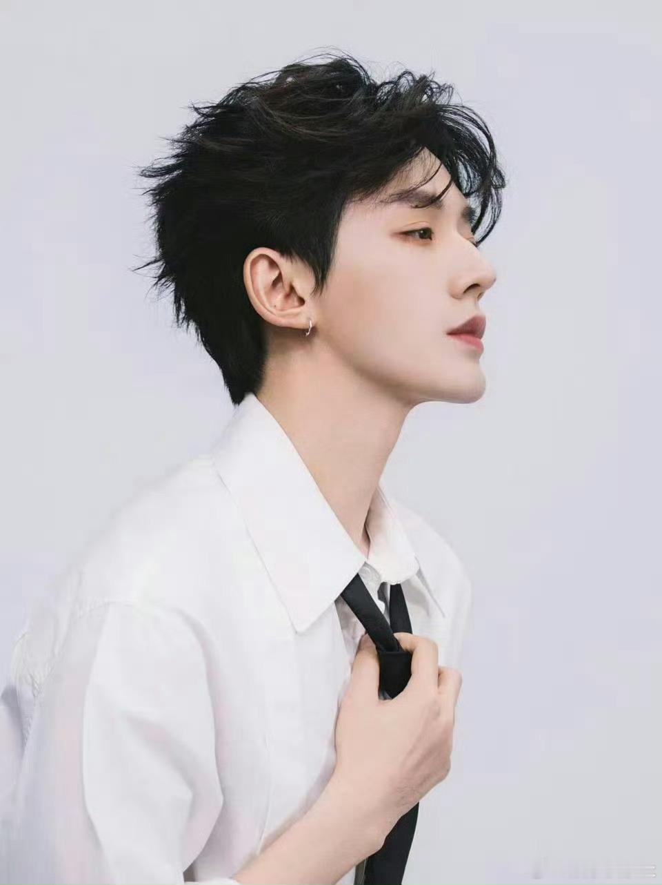 清爽男大～｜邓为