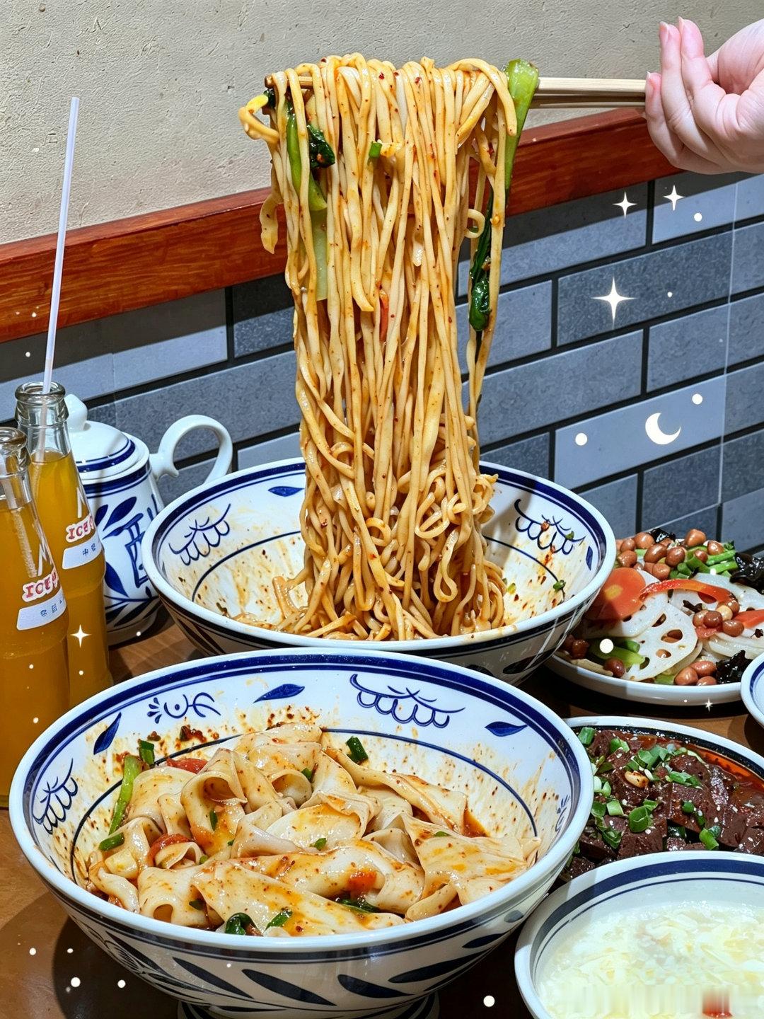 西安碳水！确实是好吃啊！！！来西安那就是进入了碳水之都！每天都在狠狠的品尝美食根