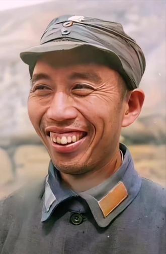 1991年，服刑40年的大地主出狱后，就给王震写了一封信，信中写道：“您还记得当