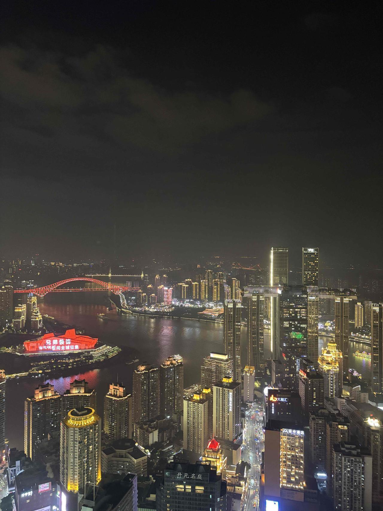 一别七载 重返故土

重庆夜景，昨晚拍摄。