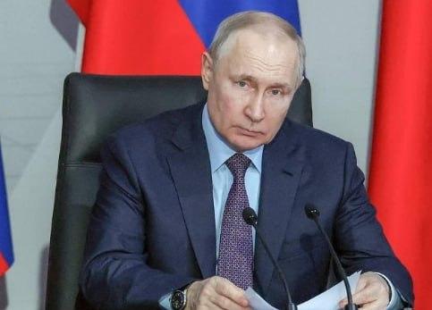 3月10日普京直接摊牌：欧盟还没关门，俄罗斯先把油气卖去别家。
 
欧洲以为靠制