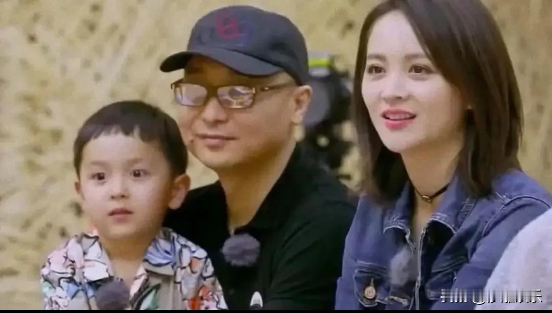 邓莎终于发声了。四十岁，她说再不逃离那潭“死水”。和那位大19岁的丈夫之间，除了