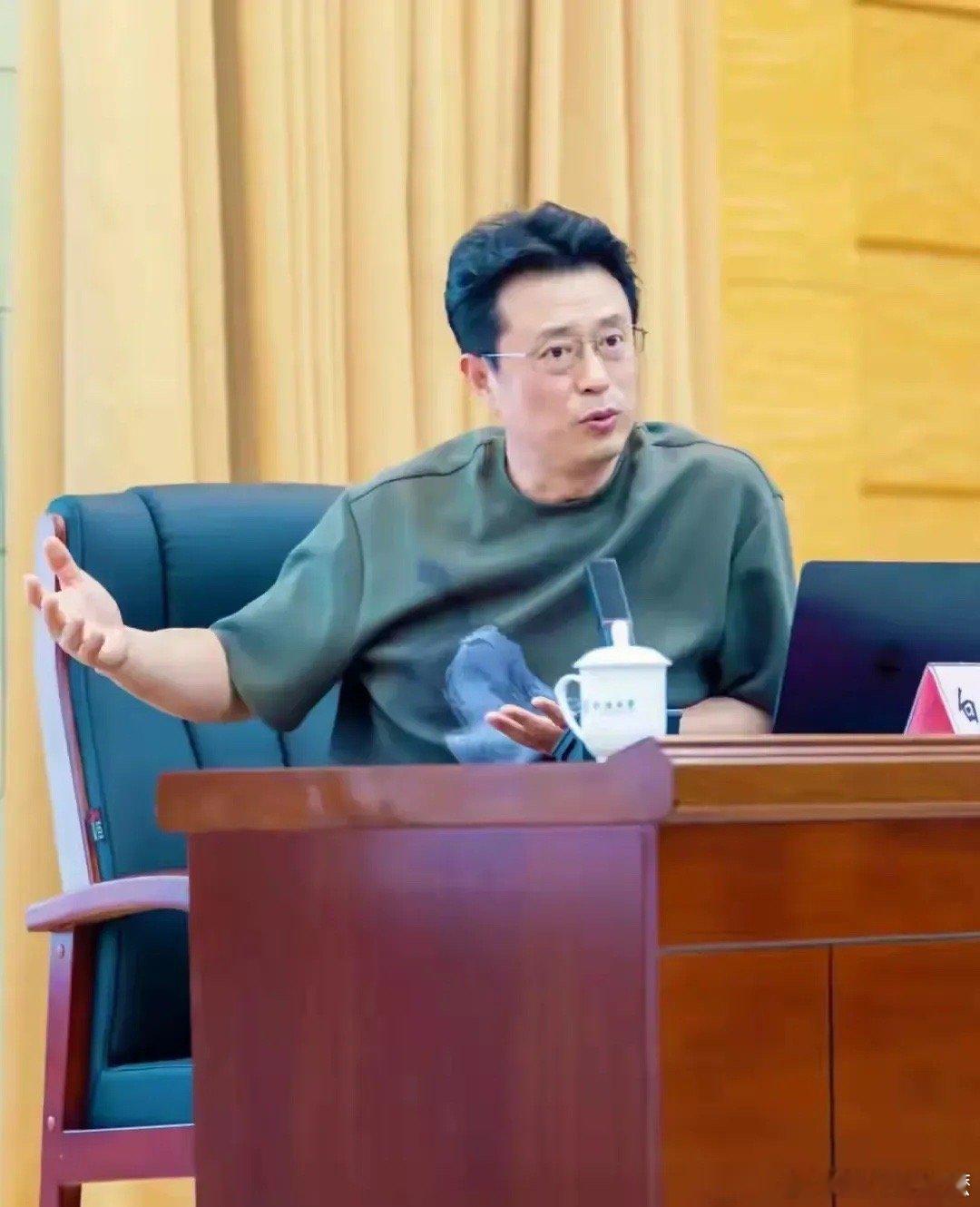 有高人预测，十五年后的中国，极有可能呈现如下景象：1、第一，若你当下生的是儿子，