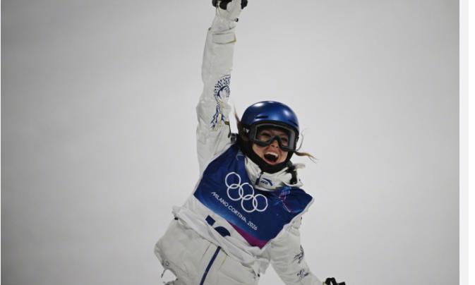 米兰冬奥会自由式滑雪赛场，谷爱凌用89分第三跳锁定银牌！当全网热议"1分之差错失