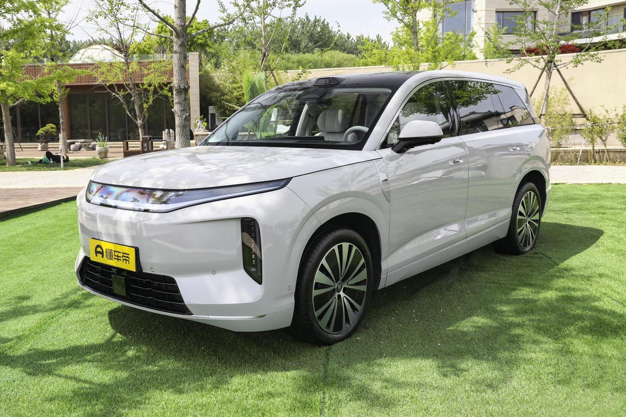 等等党赢麻了！比亚迪大唐预售25万起，950km续航+闪充太香了
家人们谁懂啊！