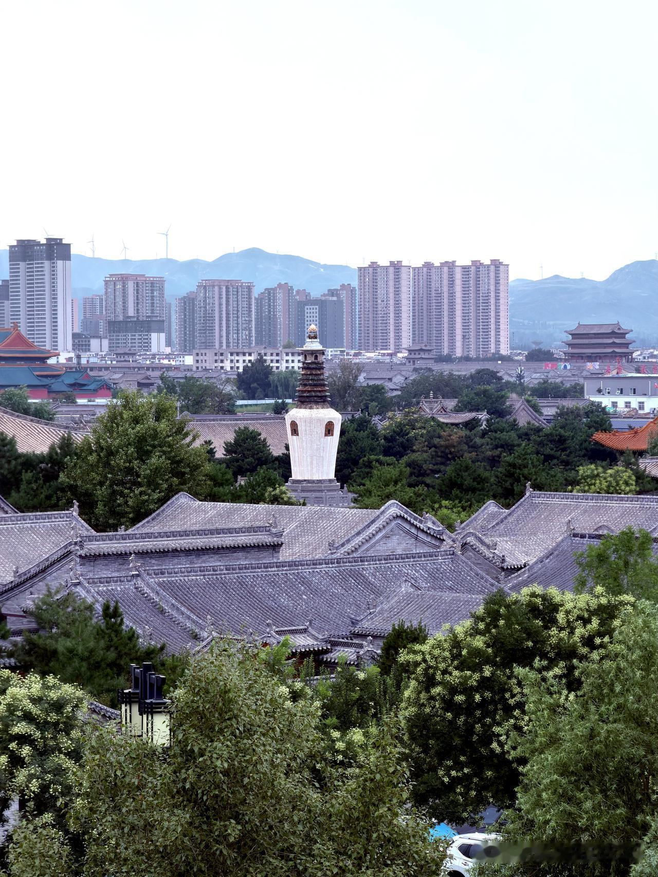 晋观土木｜古寺循序  白塔擎风
 - 大同游第三天 大同法华寺

大同法华寺始建
