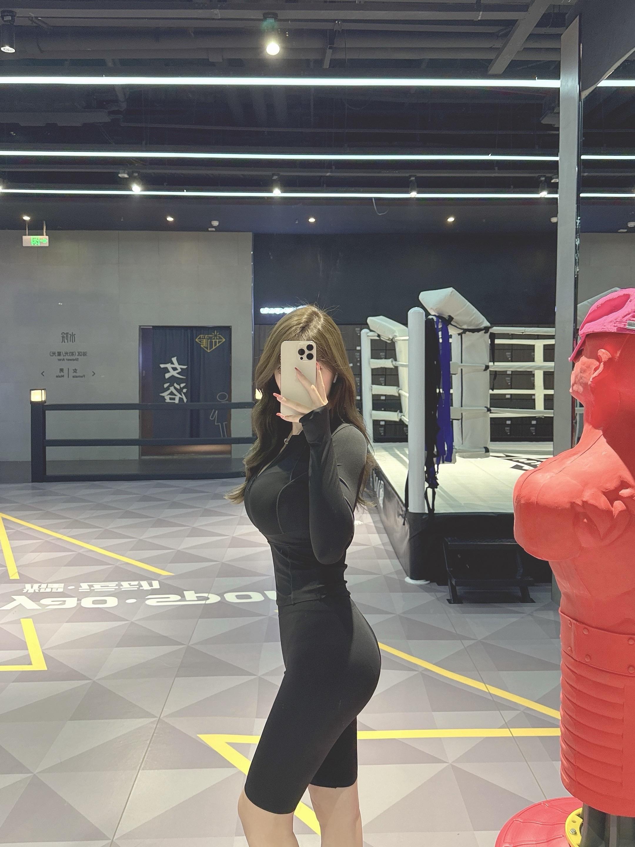 太清醒的人看什么都差点意思