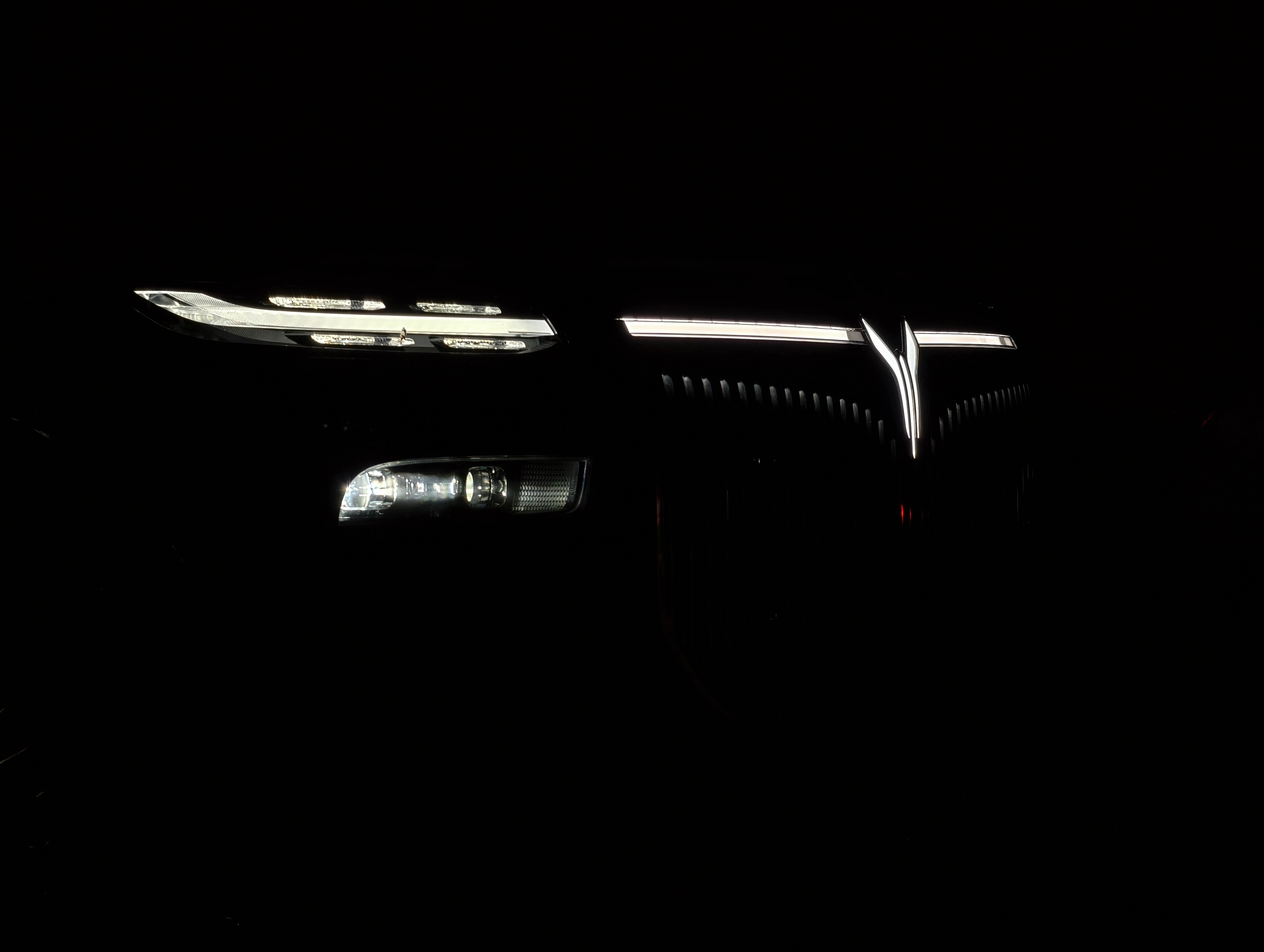 第一次全黑测智驾，第一次喝到藤原豆腐店 