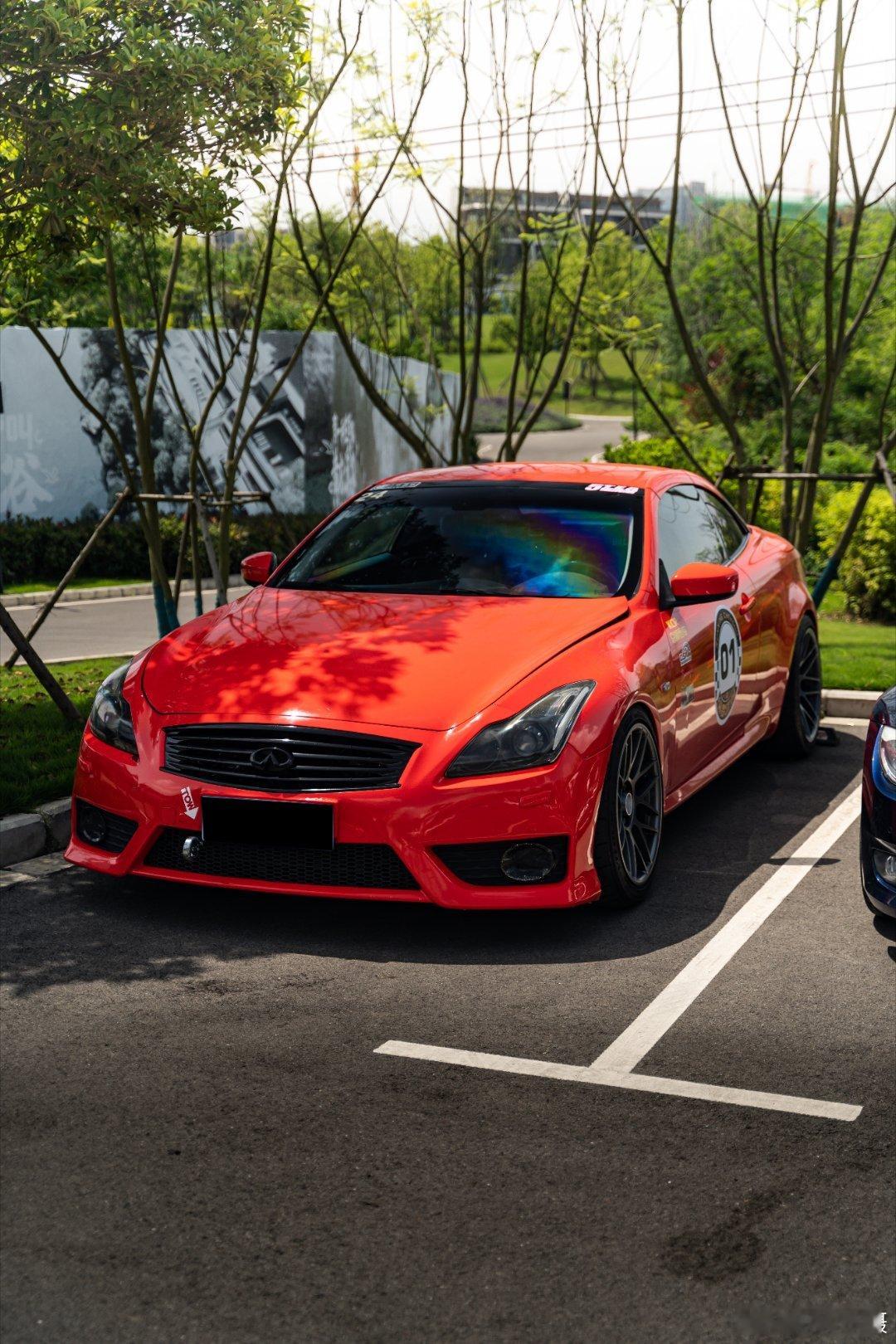 Infiniti G37 Convertible一台改装了碳陶盘的G37敞篷[6