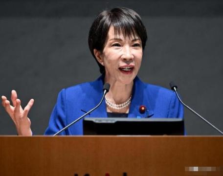 日本首相高市早苗针对中国决定对出口日本的两用物项进行管制做出回应，她在面对媒体提