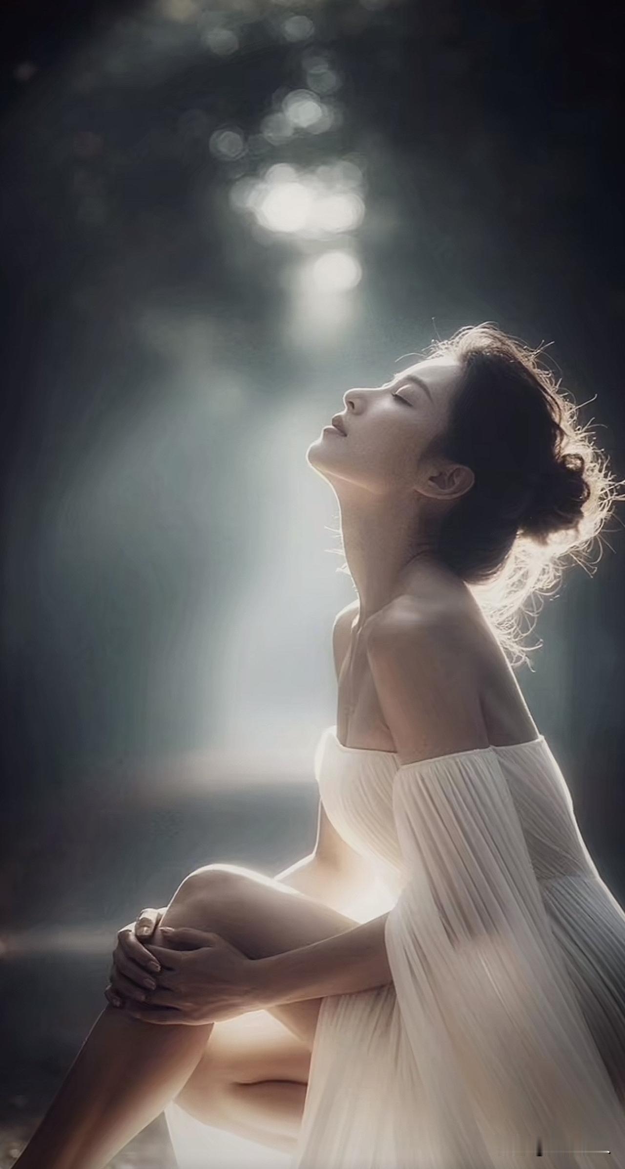 新思维：人类别慌，都会走向墓场

百年变局之下，人类总在欲望的漩涡里焦虑，在未知