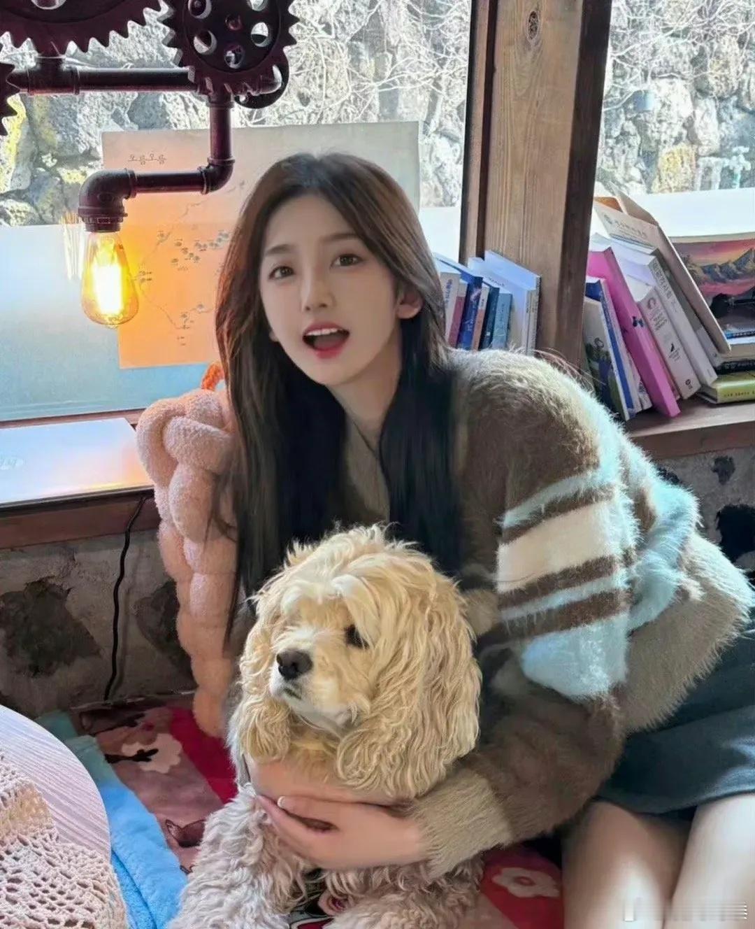 林更新的正牌女友史芮伊，林更新就喜欢这种淡颜系的美女 ​​​